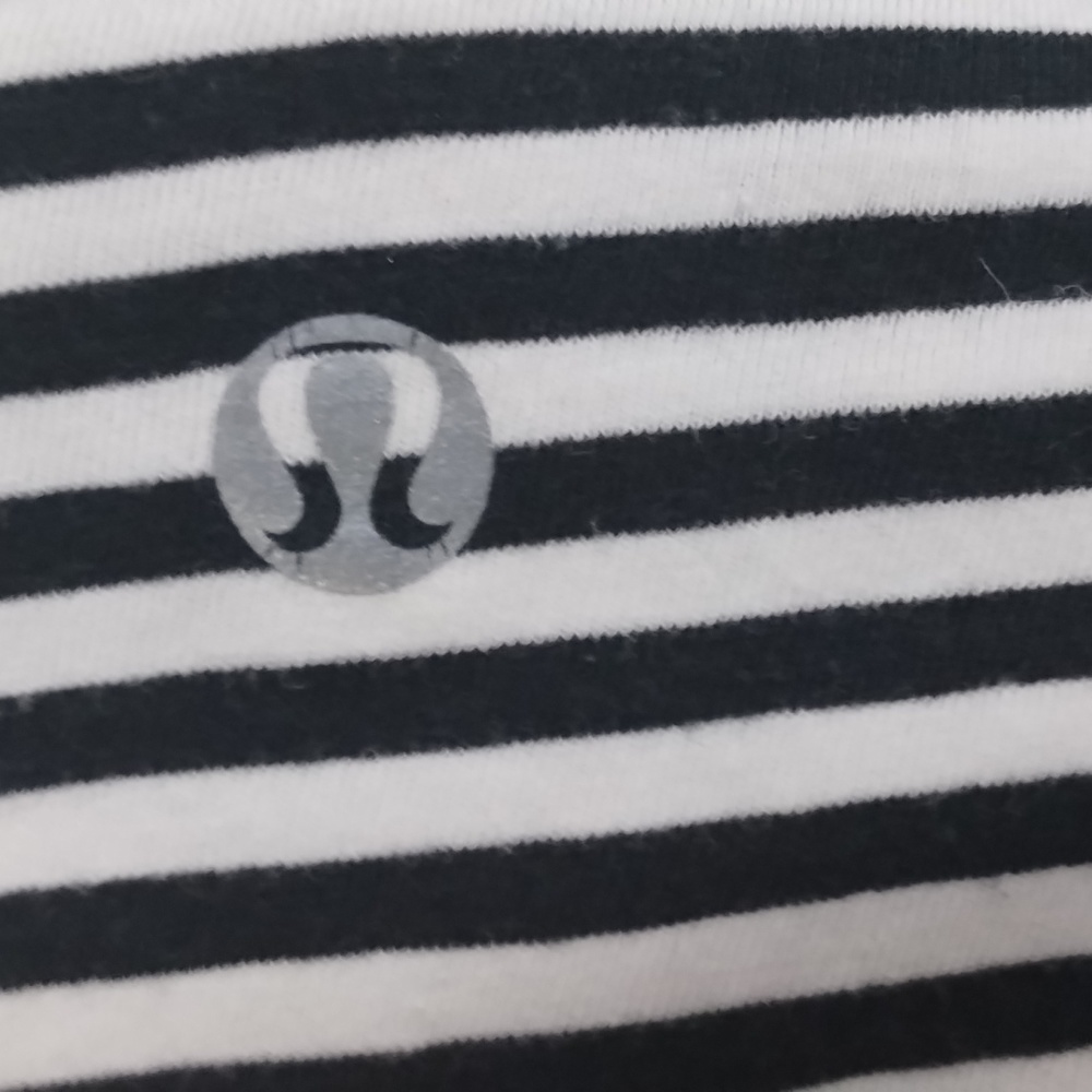 Bundle of 6 Lululemon lightweight cotton shirts - Picture 2 of 14